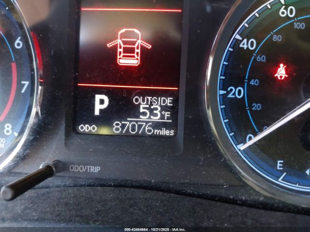 Toyota Corolla Le Image 4