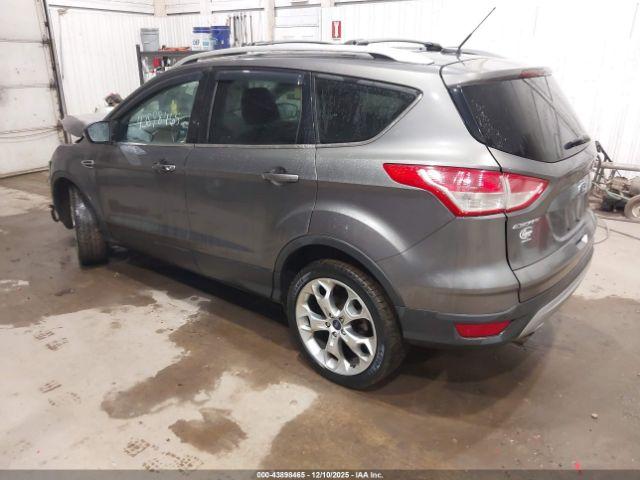 Ford Escape Titanium Image 3