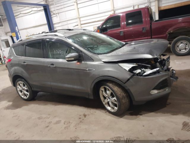 Ford Escape Titanium Image 13