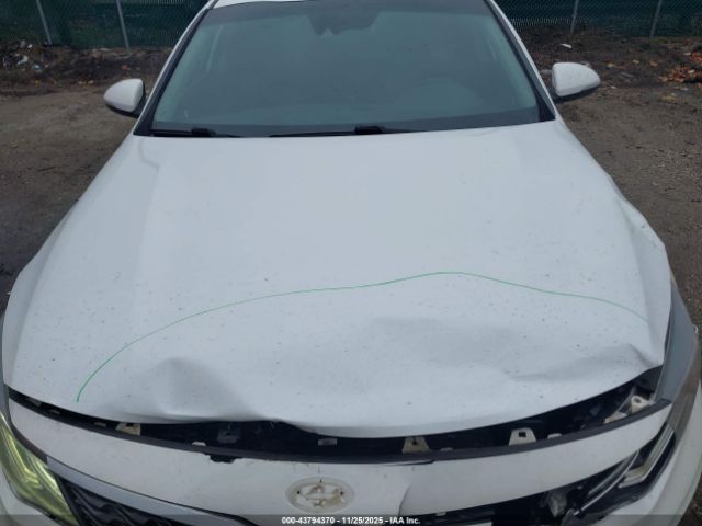 Kia Optima Lx Image 7