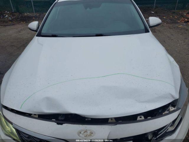 Kia Optima Lx Image 7