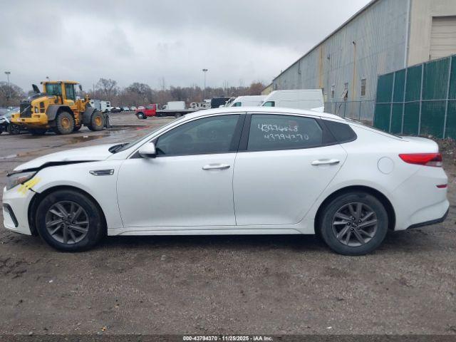 Kia Optima Lx Image 14