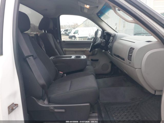 Chevrolet Silverado 1500 Work Truck Image 9