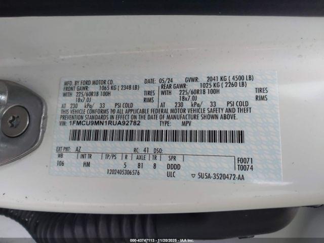 Ford Escape St-line Image 12