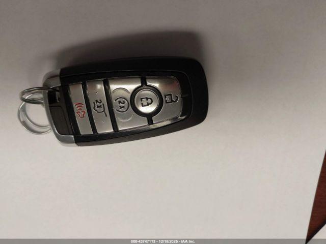 Ford Escape St-line Image 5