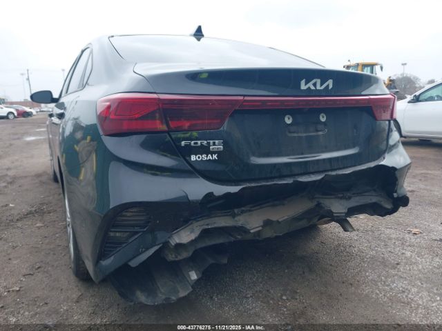 Kia Forte Lx Image 11