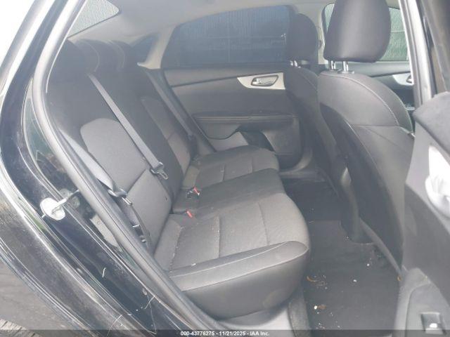 Kia Forte Lx Image 4