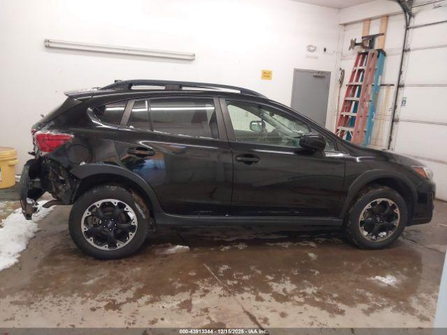 Subaru Crosstrek Premium Image 11