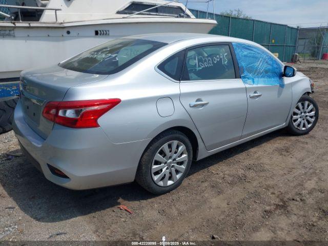 Nissan Sentra S Image 8