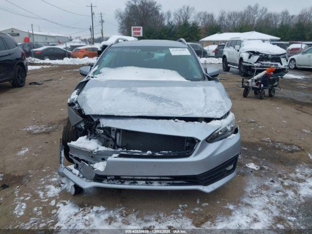 Subaru Impreza Premium 5-door Image 9