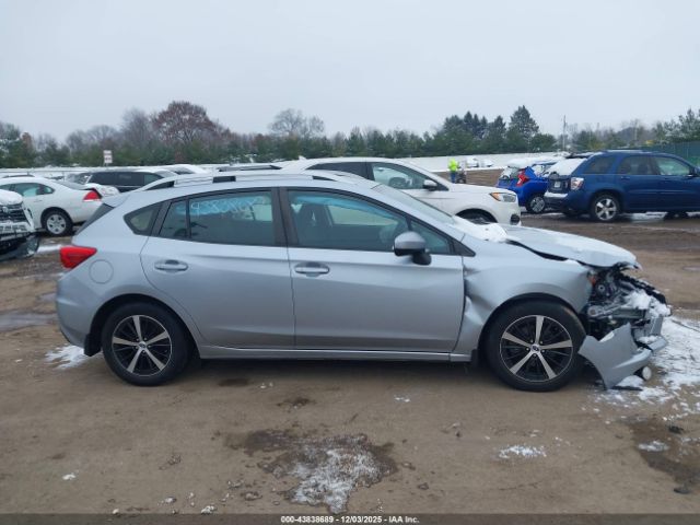 Subaru Impreza Premium 5-door Image 13