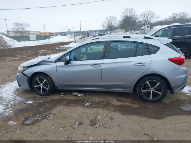 Subaru Impreza Premium 5-door Image 15