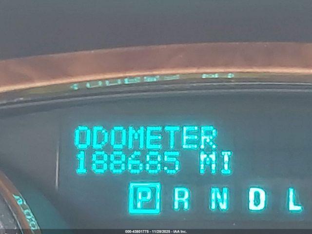 Buick Enclave Leather Image 9